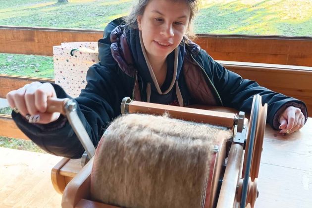 Produzione manufatti lana alpaca